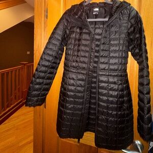 WOMANS BLACK North face ThermoBall parka XS. BRAND NEW NO TAG